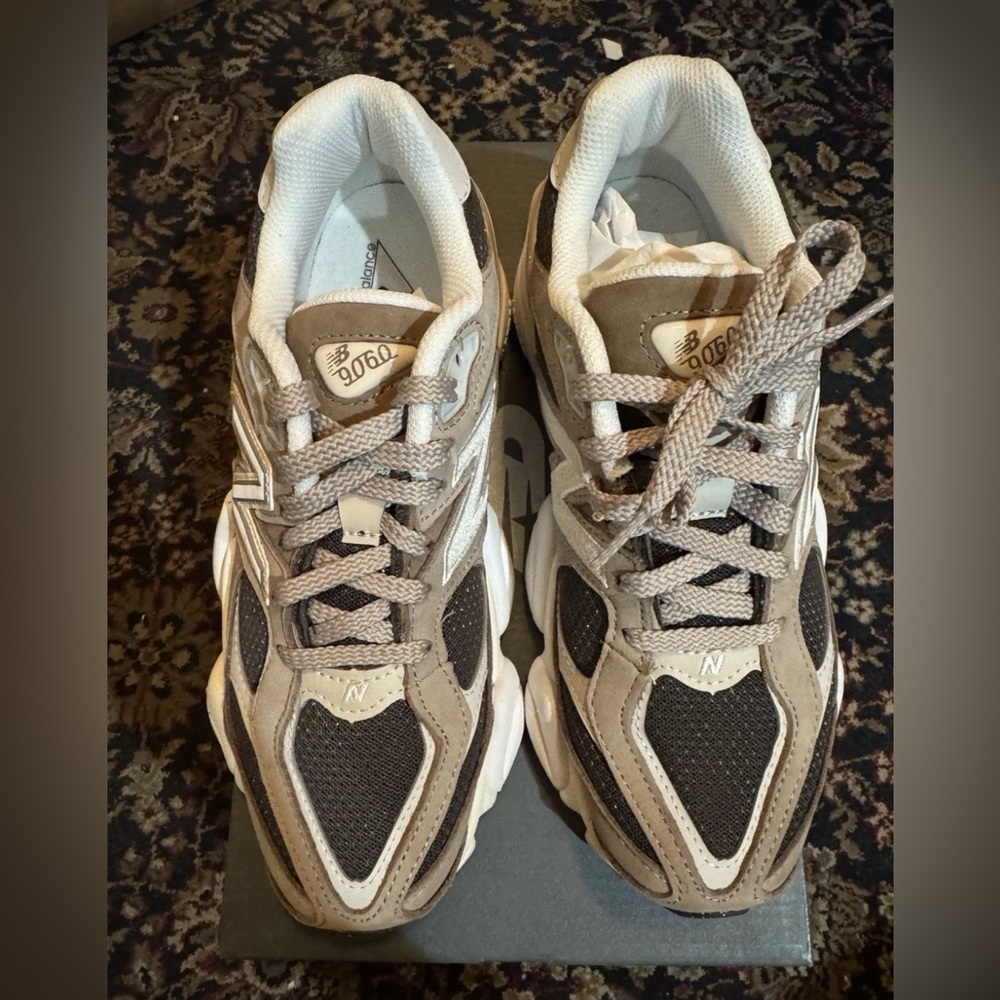 New Balance Arid Stone / Dusty Brown Sneakers (9060) - Picture 3 of 5